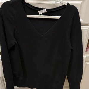 Banana Republic Black V-Neck Lightweight Knit Sweater